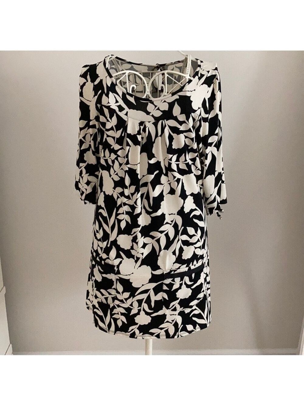 DRESS with 3/4 sleeves